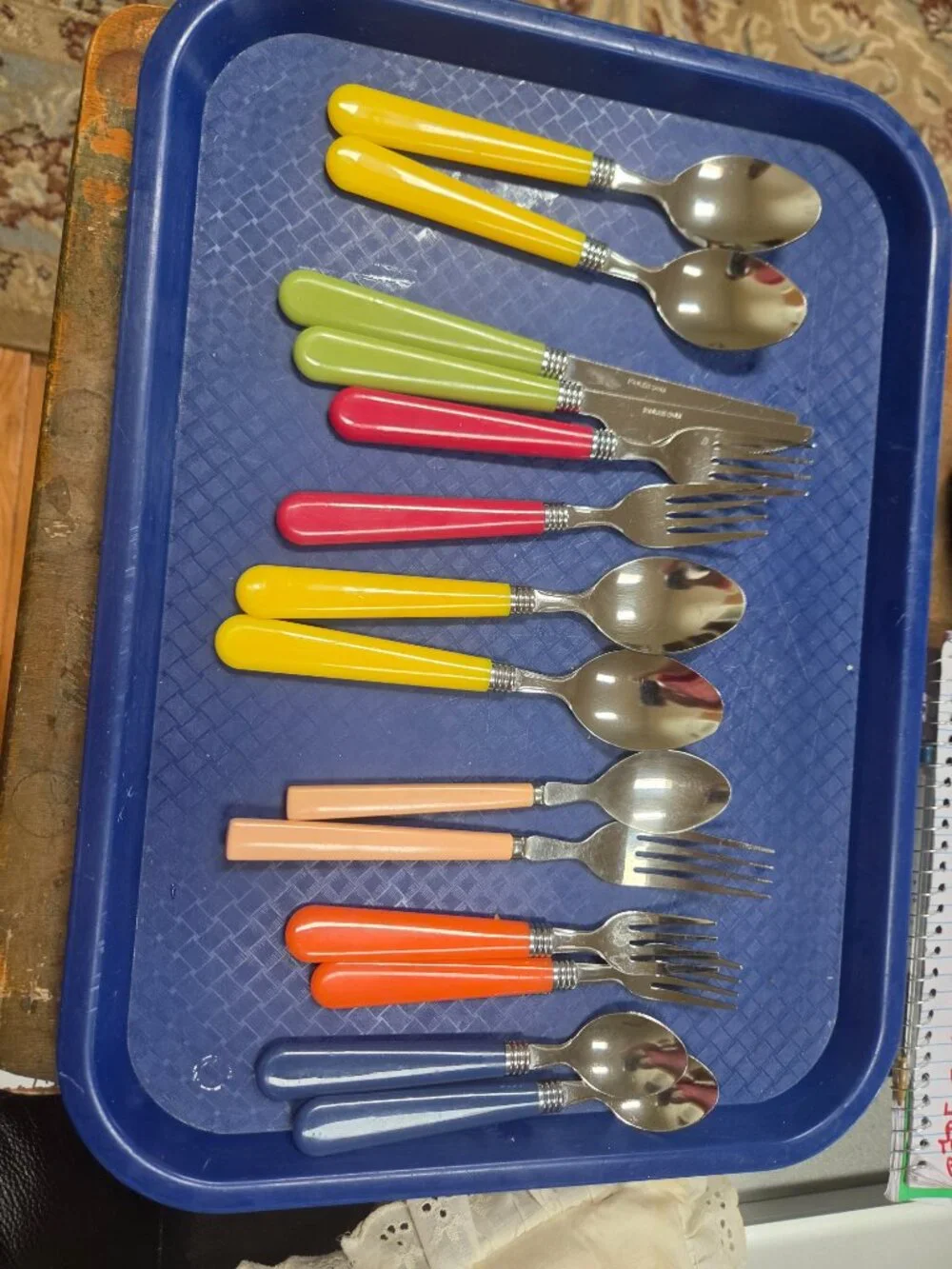 multicolored stainless steel flatware mix of fun colors 14 pieces